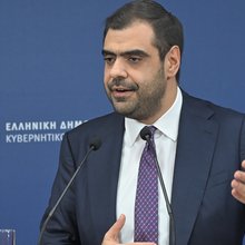 Ο κυβερνητικός εκπρόσωπος Παύλος Μαρινάκης στο briefing