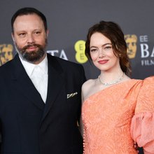 Γιώργος Λάνθιμος και Έμμα Στόουν στα BAFTA