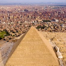 H Μεγάλη Πυραμίδα της Γκίζας 