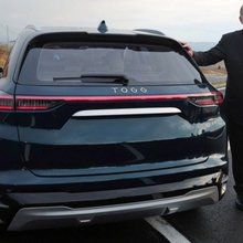 Ο Ερντογάν δίπλα στο αυτοκίνητο της Togg