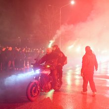 Ράγισαν καρδιές στο τελευταίο αντίο στους 7 οπαδούς του ΠΑΟΚ που σκοτώθηκαν στο τροχαίο στη Ρουμανία 