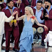 Bad Bunny και Lady Gaga στη σκηνή του Super Bowl 