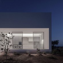 λευκή μινιμαλ κατοικία Κύπρος Λευκωσία