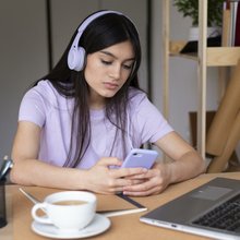 Πολλοί ζουν με την εντύπωση ότι η προσοχή τους είναι μικρότερη σε σχέση με παλιά και ότι η καθημερινότητα τους σπρώχνει σε μια κατάσταση μόνιμης διάσπασης / SHUTTERSTOCK