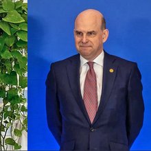 Η Φραντσέσκα Κορτίνι και ο Βρετανός πρέσβης στο ΝΑΤΟ, Άνγκους Λάπσλεϊ