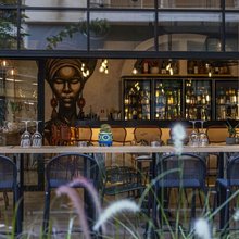 Το wine bar Ζιράφ 