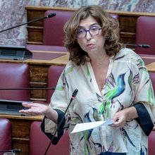 Η ανεξάρτητη πλέον βουλευτής, Ελένη Καραγεωργοπούλου