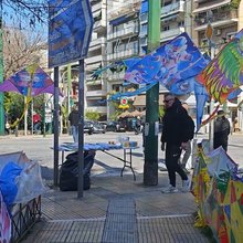 Καθαρά Δευτέρα: Ο πωλητής χαρταετών που κλείνει 20 χρόνια στο ίδιο σημείο στο Παγκράτι