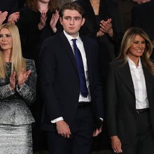 H Μελάνια Τραμπ με τον γιο της Μπάρον και την Ιβάνα Τραμπ 