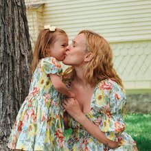 Η Ράμερ Γουίλις με την κόρη της Λουέλα