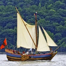 Νεότερη αποκατάσταση του «Tyger», που ήταν ένα ολλανδικό εμπορικό πλοίο που έφτασε στον Ατλαντικό το 1613 και καταστράφηκε από πυρκαγιά / WIKIPEDIA