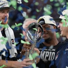 Πρωταθλητές με ατσαλένια άμυνα οι Seattle Seahawks 