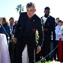 Μεντιλίμπαρ, Ροντινέι και Ελ Κααμπί στο μνημόσυνο για τα θύματα της Θύρας 7