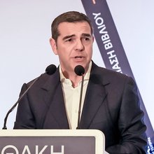 Παρουσίαση του βιβλίου του Αλέξη Τσίπρα στη Λάρισα