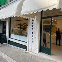 βιτρίνα πρόσοψη φούρνος Αθήνα Deux Amis 