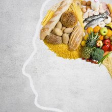 Το διατροφικό αυτό πρότυπο δίνει έμφαση σε τρόφιμα που συνδέονται με τη διατήρηση της γνωστικής λειτουργίας / SHUTTERSTOCK