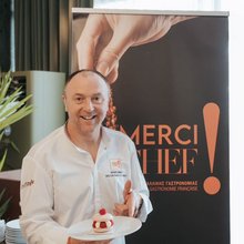 Ο βραβευμένος Γάλλος pastry chef Arnaud Larher