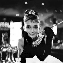 Η Όντρεϊ Χέπμπορν στην ταινία Breakfast at Tiffany's
