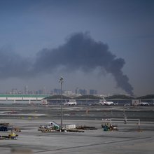 Καπνοί από το αεροδρόμιο του Ντουμπάι