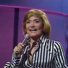 Η Μαρινέλλα στη σκηνή της Eurovision 