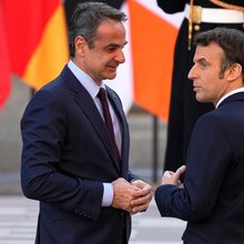 Κυριάκος Μητσοτάκης και Εμανουέλ Μακρόν 