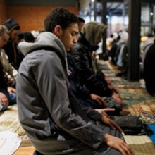 Περισσότεροι από 500 μουσουλμάνοι πήραν μέρος στην τελετή 