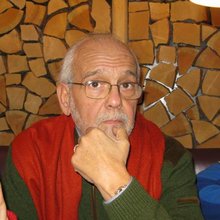 Θάνος Οικονομόπουλος