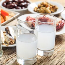 Ουζάκια στο τραπέζι της Σαρακοστής 