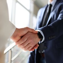 Οικογενειοκρατία και επιχειρήσεις: Ποιος παίρνει τη σκυτάλη από τον ιδρυτή -Οι τρεις βασικές προκλήσεις στην Ελλάδα