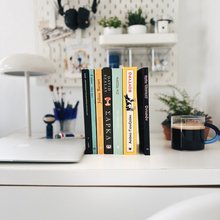 βιβλία γραφείο καφές φυτά νέες κυκλοφορίες 2026