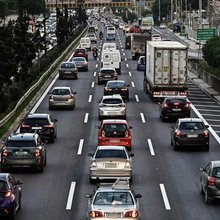 Κίνηση αυτοκινήτων στον Κηφισό 