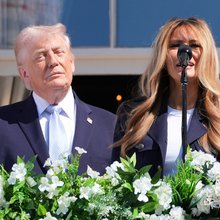 Ο Ντόναλντ Τραμπ με τη σύζυγό του Μελάνια