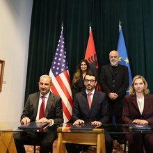 Aktor LNG και Venture Global: Συμφωνία 6 δισ. δολαρίων για LNG στην Αλβανία