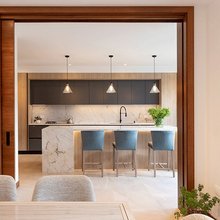 Η open-plan κουζίνα αλλάζει: Η νέα εκδοχή που συνδυάζει στιλ και πρακτικότητα
