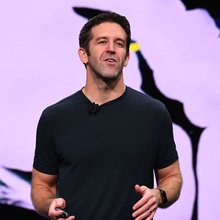 Ο Τζον Τέρνους