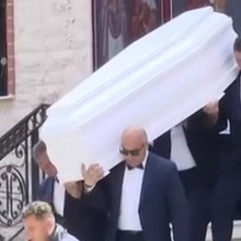 Κηδεία 27χρονου που δολοφονήθηκε στον Άγιο Δημήτριο