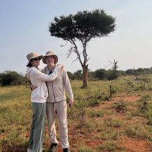 Μαριέττα Χρουσαλά και Λέων Πατίτσας για σαφάρι στην Αφρική με τα παιδιά τους [εικόνες]