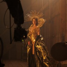  Άν Χάθαγουεϊ 