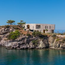 θάλασσα βράχος πέτρινη κατοικία Πόρτο Χέλι