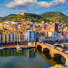 Το νησί στρέφεται σε ένα μοντέλο που επιχειρεί να συνδυάσει την τουριστική ανάπτυξη με την κοινωνική επιβίωση μικρών κοινοτήτων / ΑLAMY