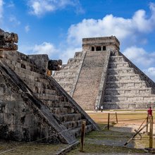O διάσημος ναός του Κουκουλτσάν, στο Τσιτσέν Ιτζά, Γιουκατάν, Μεξικό - Shutterstock