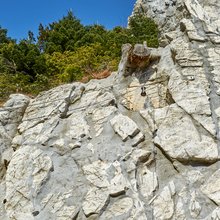 Σπήλαιο κοντά στον Καριτσιώτη 