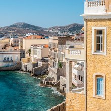 σπιτια πανω στο κυμα