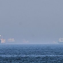 Πετρελαιοφόρο στα Στενά του Ορμούζ