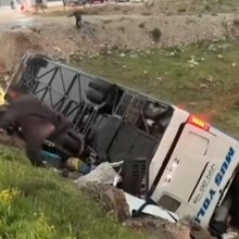 Τουρκία: Λεωφορείο εξετράπη της πορείας του στη Μαλάτια