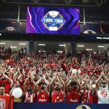 O κόσμος του Ολυμπιακού στο T-Center