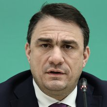 Ο Κώστας Τσουκαλάς 