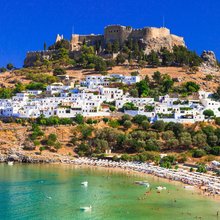 Η εφημερίδα συνέκρινε 50 νησιά με βάση περισσότερους από 30 διαφορετικούς δείκτες, από τον αριθμό των μνημείων της UNESCO μέχρι τις βραβευμένες παραλίες / ALAMY