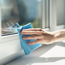 Καθαρισμός τζαμιών