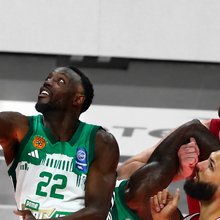 Ο Γκραντ επιχειρεί λέι απ μπροστά σε Μιλουτίνοφ - Φουρνιέ στον δεύτερο τελικό Παναθηναϊκού AKTOR - Ολυμπιακού